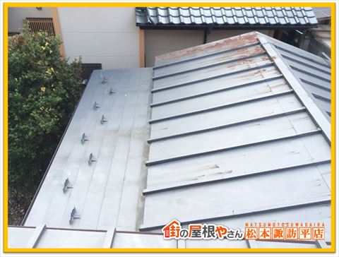 岡谷市屋根現調　旧塗膜